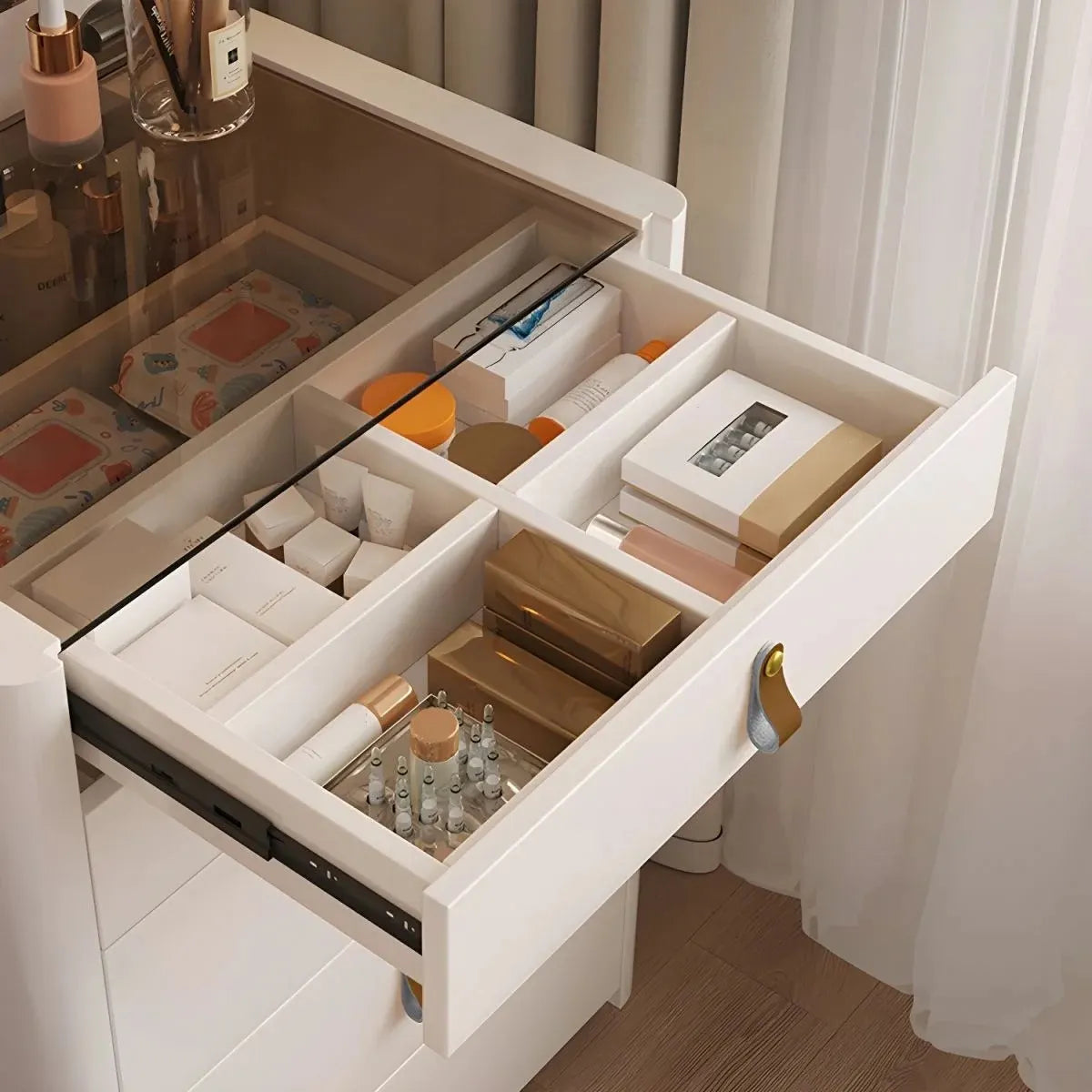 Eleganter Schminktisch mit klappbarem Spiegel + Hocker inklusive
